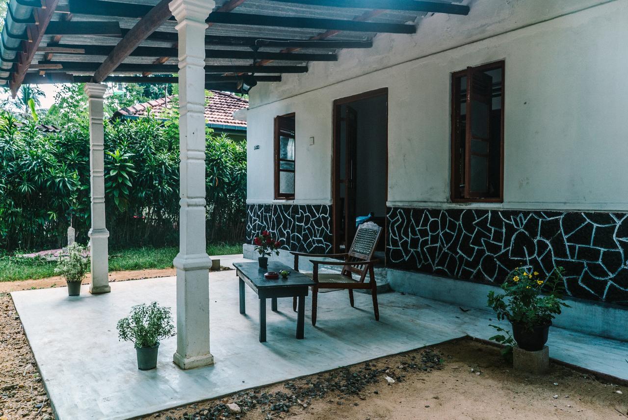 New Sam Tourist Inn Weligama Eksteriør bilde